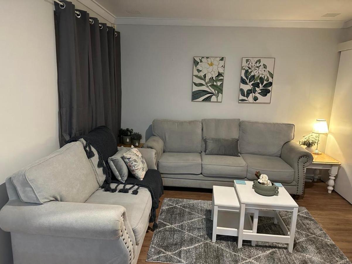 Cozy Inn Perth Bagian luar foto