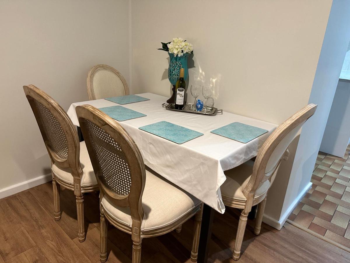 Cozy Inn Perth Bagian luar foto