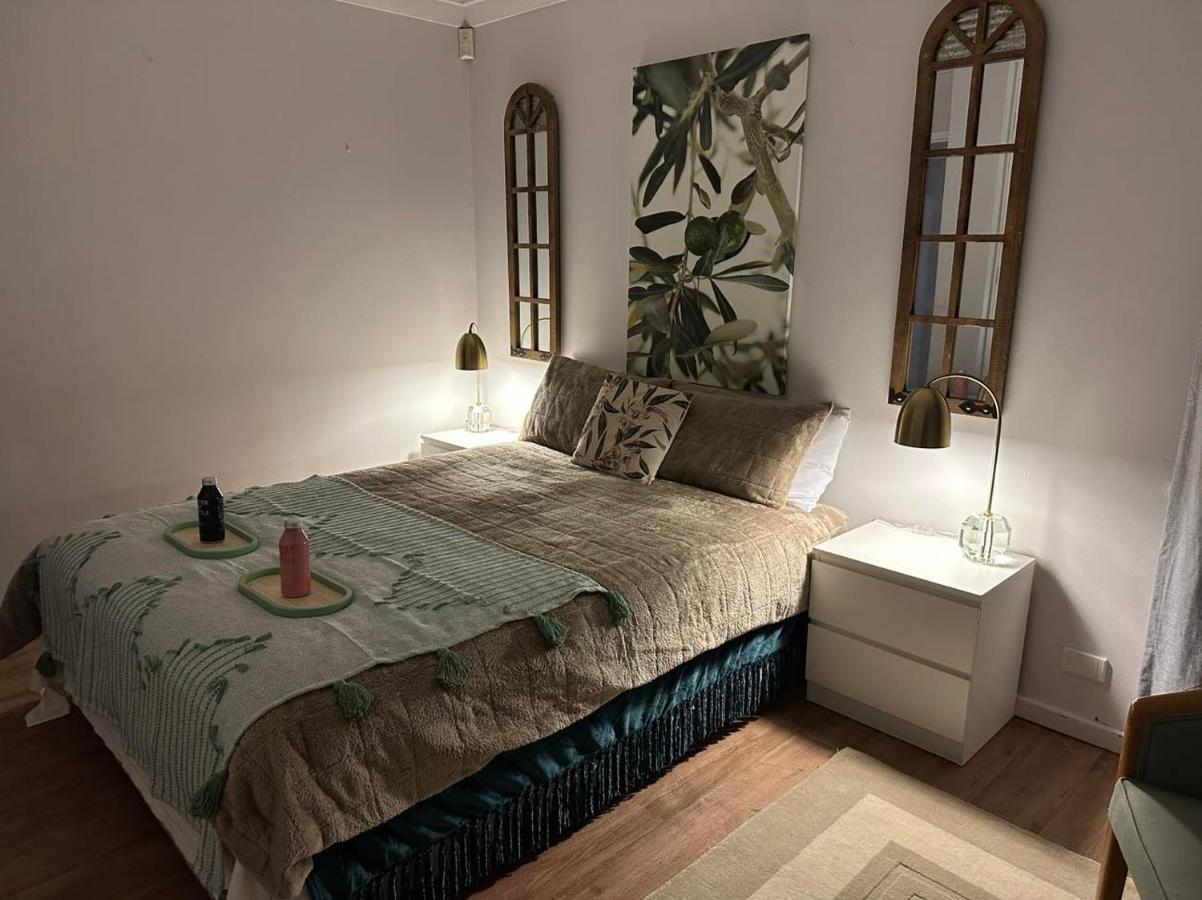 Cozy Inn Perth Bagian luar foto