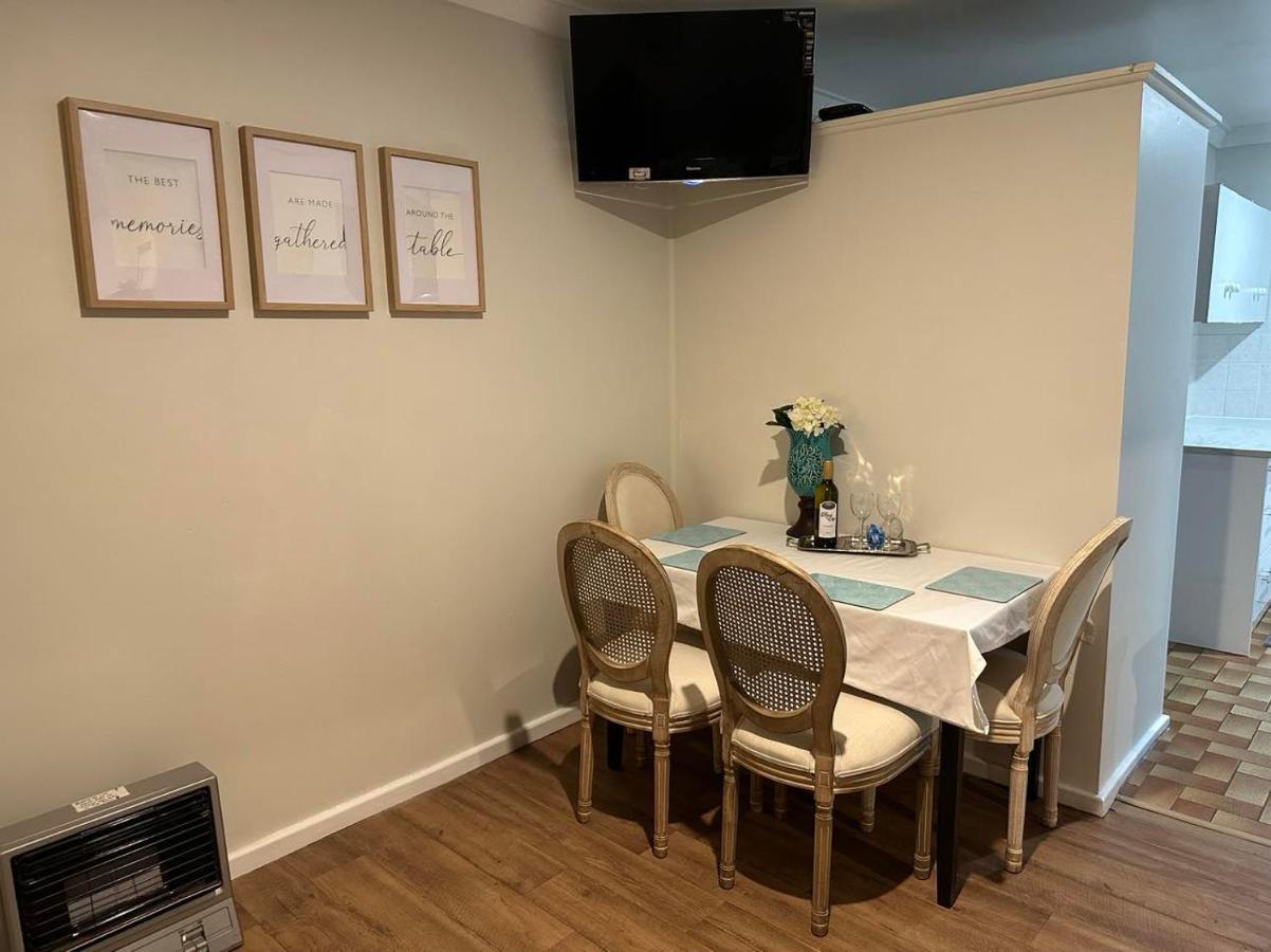 Cozy Inn Perth Bagian luar foto