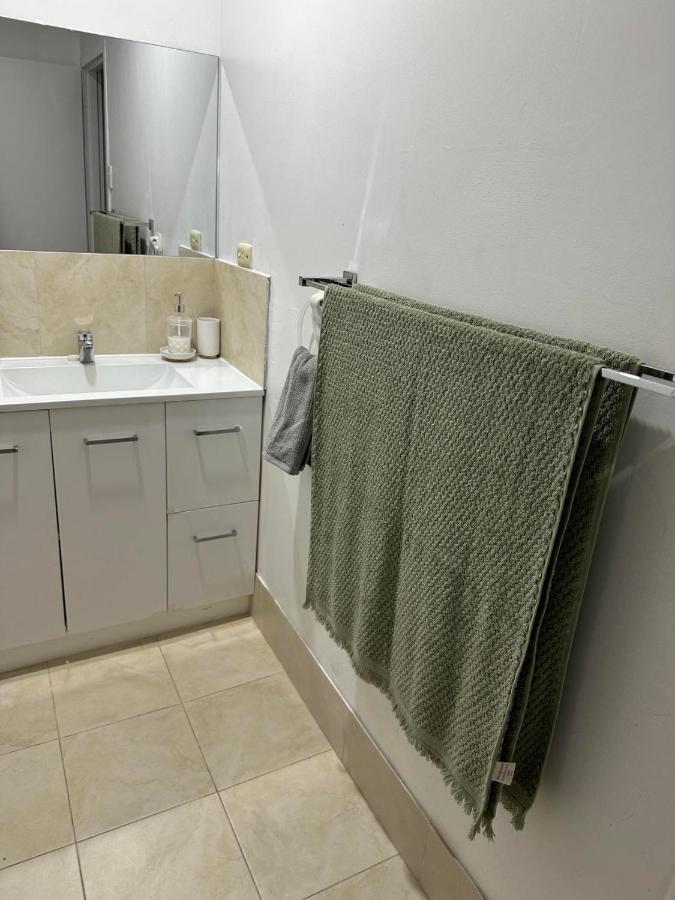 Cozy Inn Perth Bagian luar foto