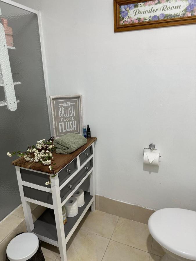 Cozy Inn Perth Bagian luar foto